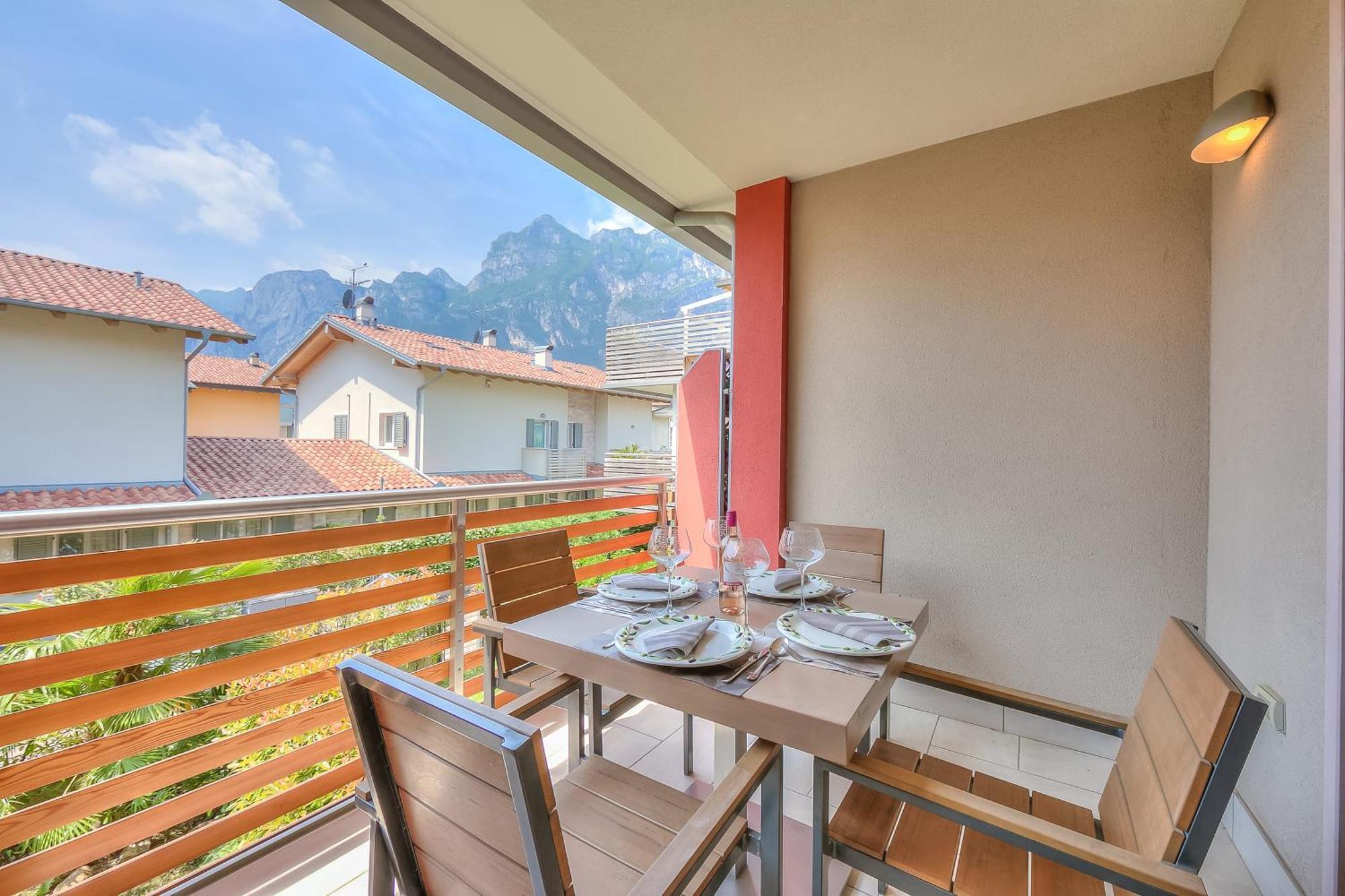 Casa Margherita Few Minutes From Lake - Happy Rentals Riva del Garda Bagian luar foto